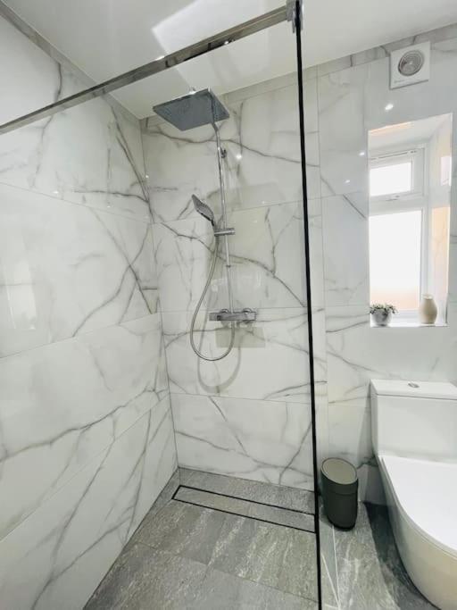 Rooms In A Beautiful House With Free On St Parking Brighton Bagian luar foto
