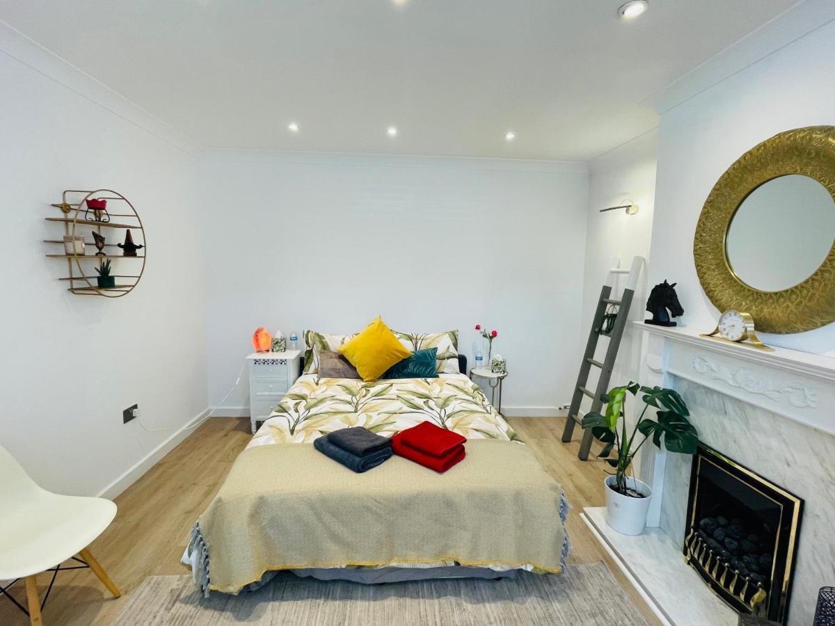 Rooms In A Beautiful House With Free On St Parking Brighton Bagian luar foto