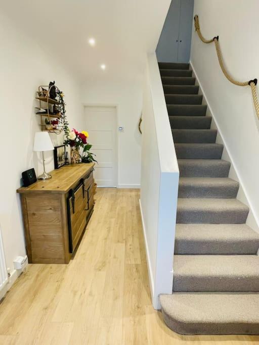 Rooms In A Beautiful House With Free On St Parking Brighton Bagian luar foto